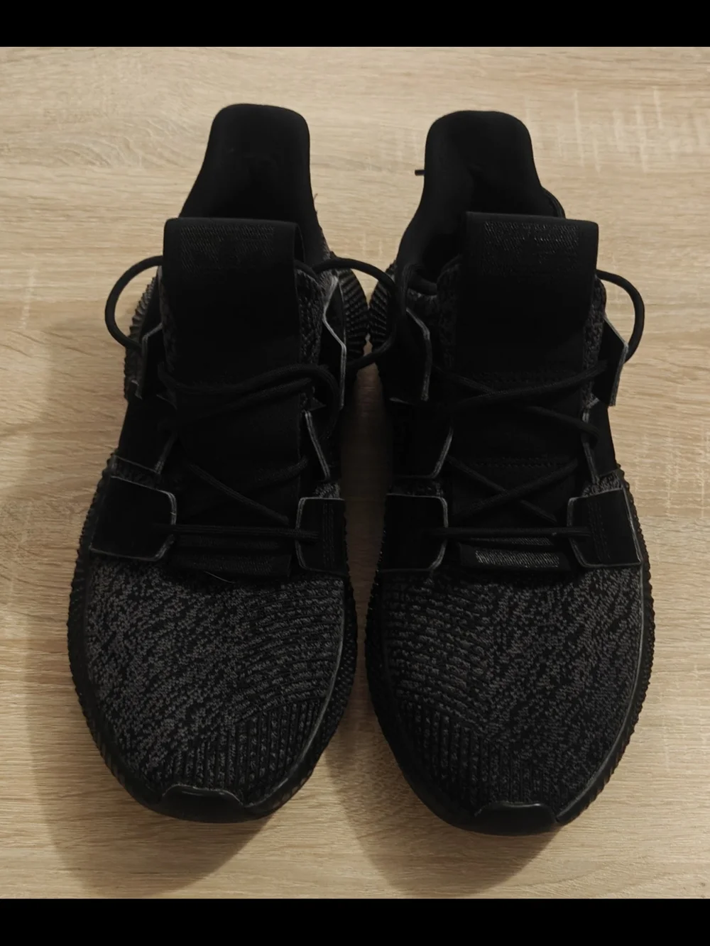 adidas sleek black